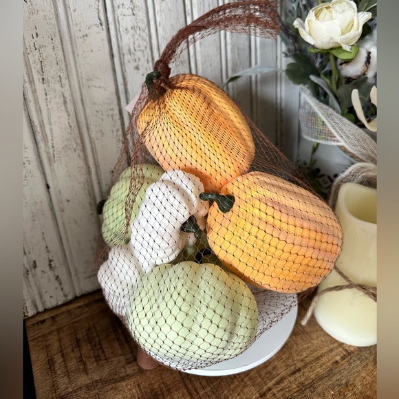 Pastel Pumpkins - 2” - Multi Pack - Picture 2 of 4